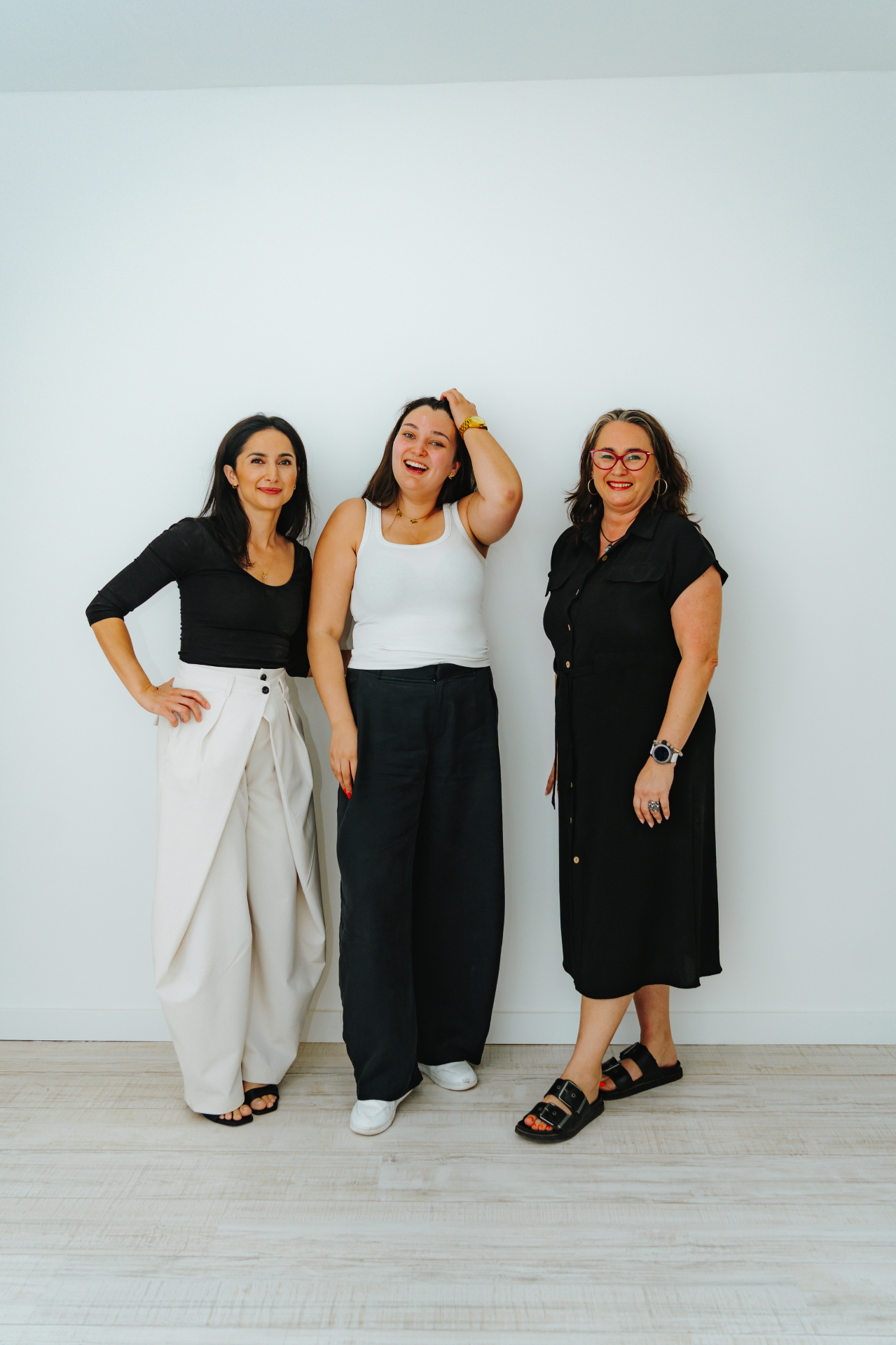 Het team van Nail Saloon: Seher, Muna en Renata
